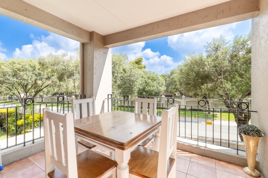 To Let 2 Bedroom Property for Rent in Lonehill Gauteng