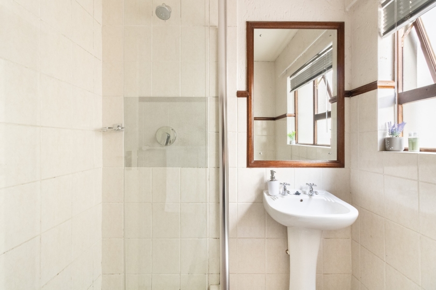 To Let 2 Bedroom Property for Rent in Lonehill Gauteng