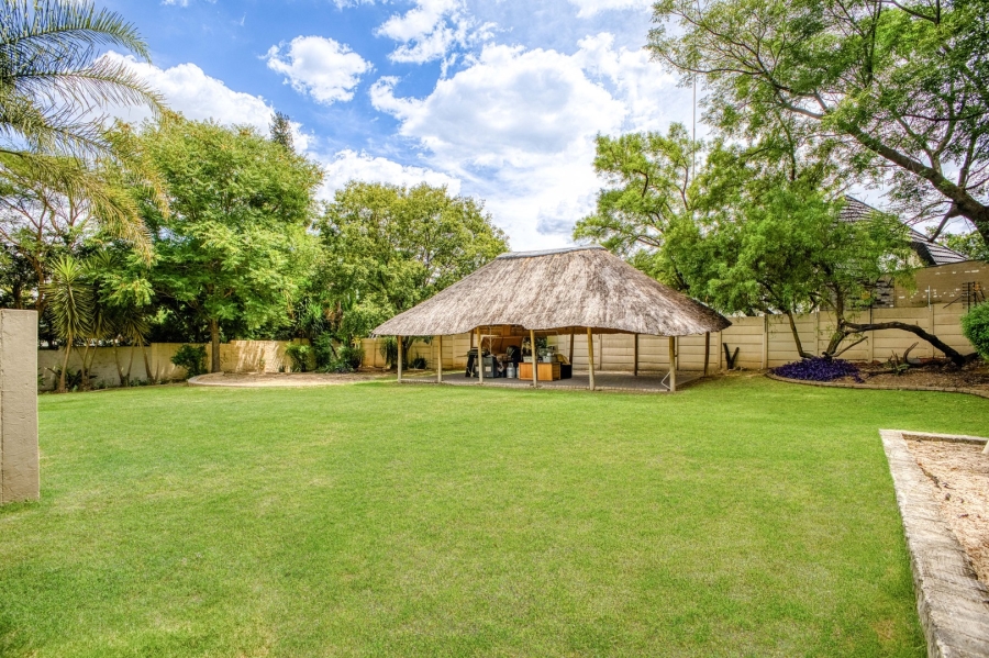 3 Bedroom Property for Sale in Douglasdale Gauteng