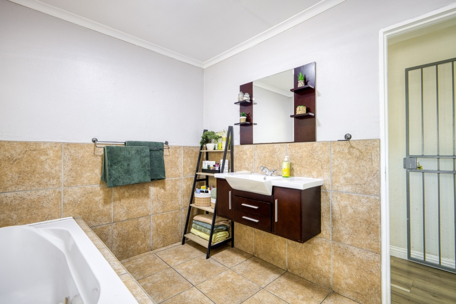 3 Bedroom Property for Sale in Douglasdale Gauteng