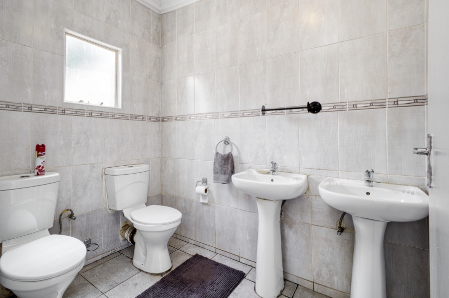 3 Bedroom Property for Sale in Douglasdale Gauteng