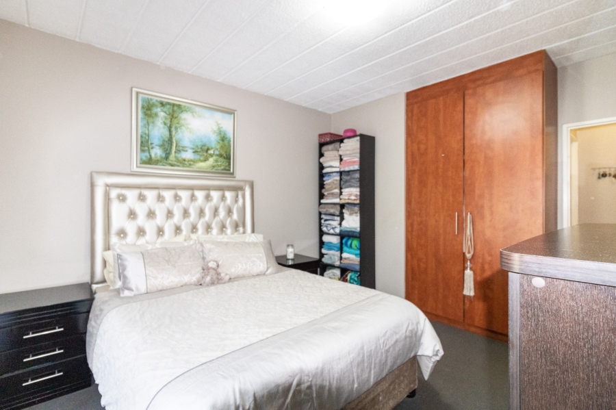 2 Bedroom Property for Sale in Jukskei Park Gauteng