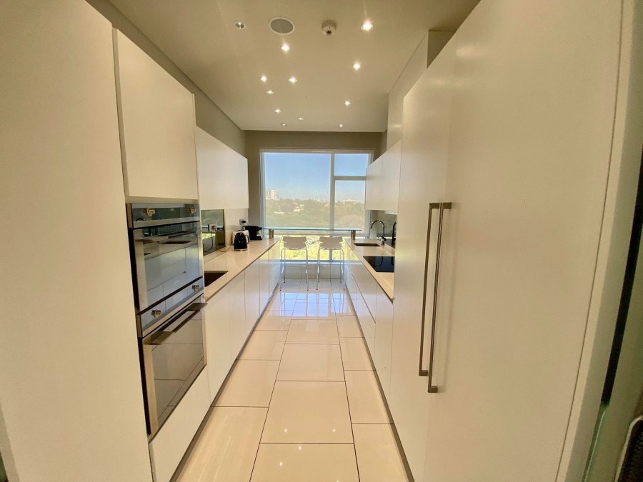 To Let 2 Bedroom Property for Rent in Sandhurst Gauteng