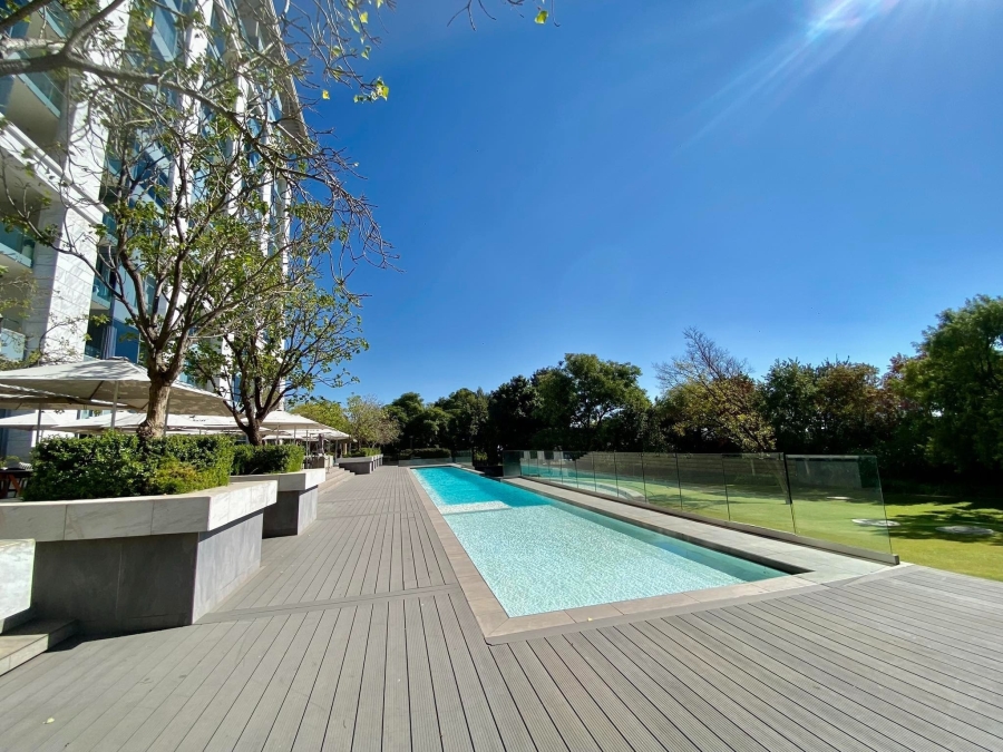 To Let 2 Bedroom Property for Rent in Sandhurst Gauteng