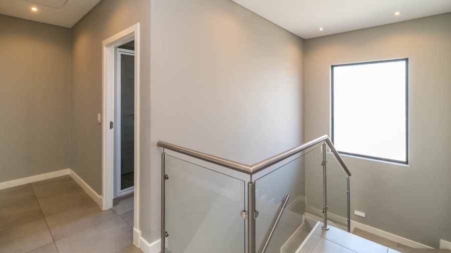 To Let 3 Bedroom Property for Rent in Olivedale Gauteng