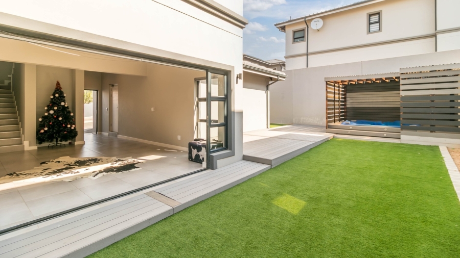 To Let 3 Bedroom Property for Rent in Olivedale Gauteng