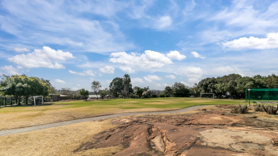 To Let 3 Bedroom Property for Rent in Olivedale Gauteng