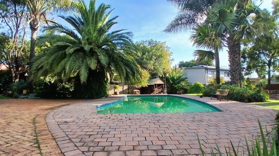 4 Bedroom Property for Sale in Wierda Park Gauteng