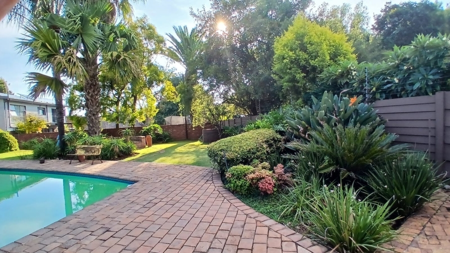 4 Bedroom Property for Sale in Wierda Park Gauteng