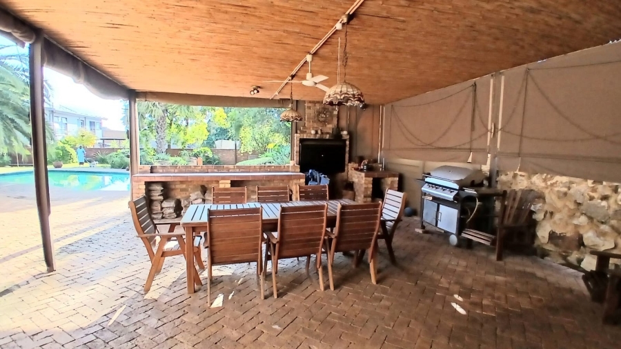 4 Bedroom Property for Sale in Wierda Park Gauteng