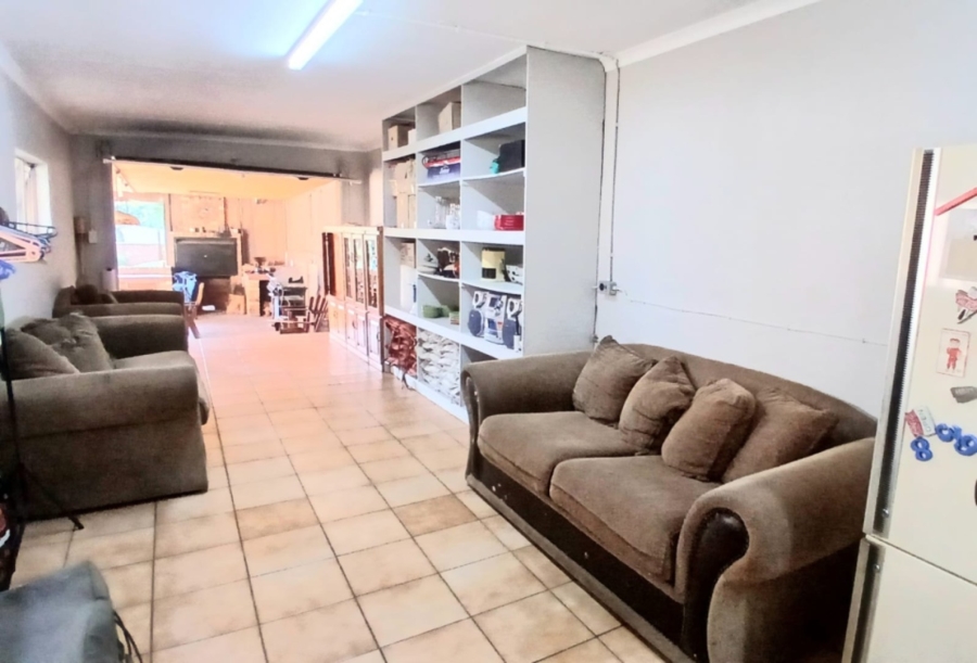 4 Bedroom Property for Sale in Wierda Park Gauteng