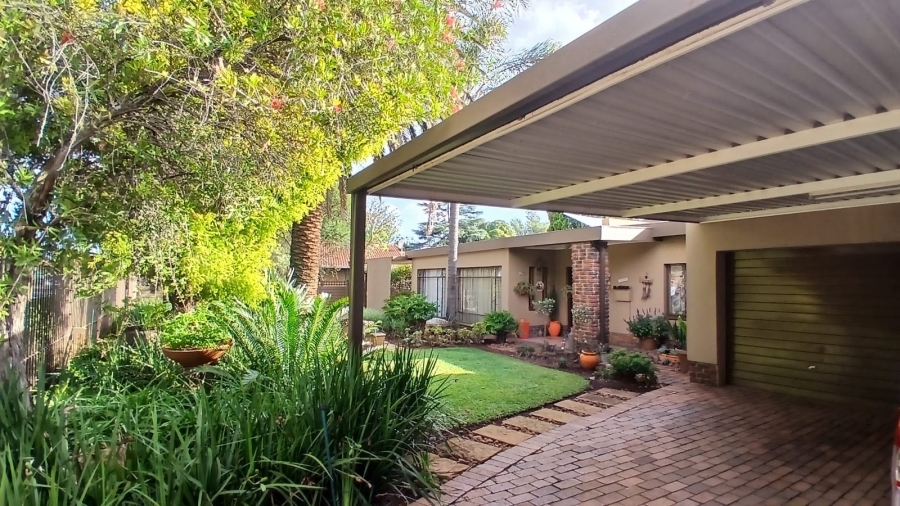 4 Bedroom Property for Sale in Wierda Park Gauteng