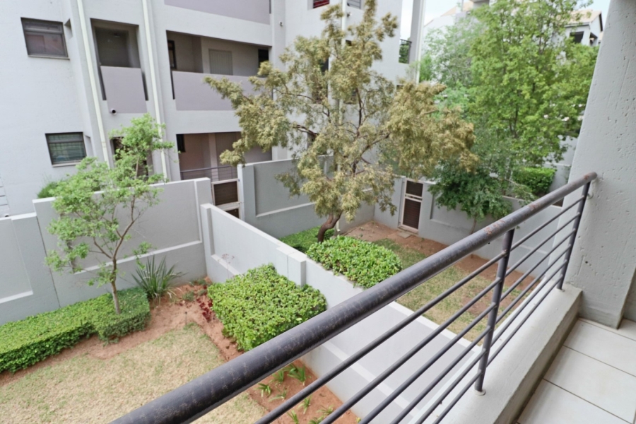 To Let 1 Bedroom Property for Rent in Bryanston Gauteng