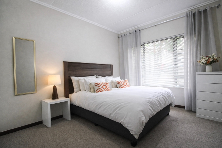 2 Bedroom Property for Sale in Bryanston Gauteng