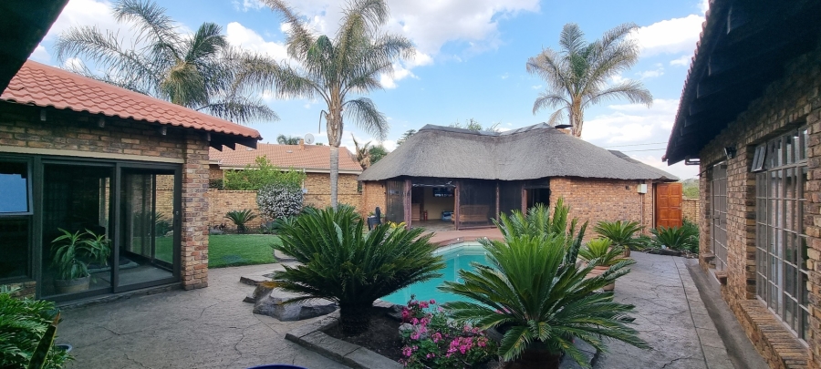 4 Bedroom Property for Sale in Sunward Park Gauteng