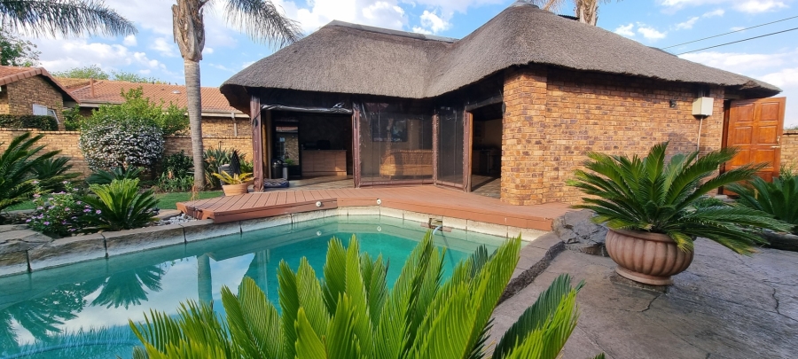 4 Bedroom Property for Sale in Sunward Park Gauteng