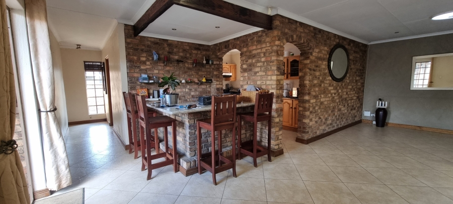 4 Bedroom Property for Sale in Sunward Park Gauteng