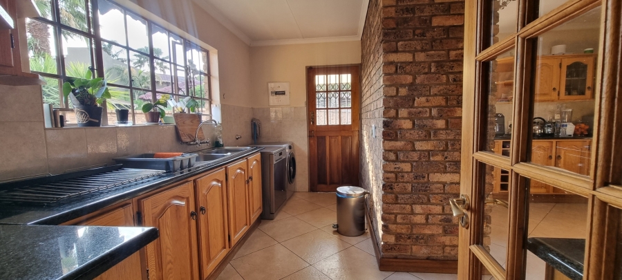 4 Bedroom Property for Sale in Sunward Park Gauteng