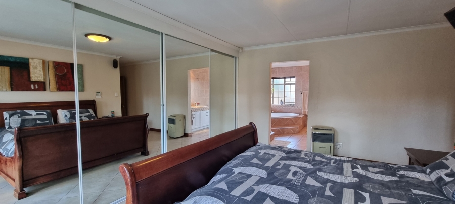 4 Bedroom Property for Sale in Sunward Park Gauteng