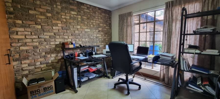 4 Bedroom Property for Sale in Sunward Park Gauteng