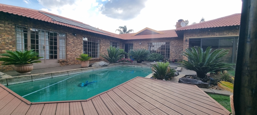 4 Bedroom Property for Sale in Sunward Park Gauteng