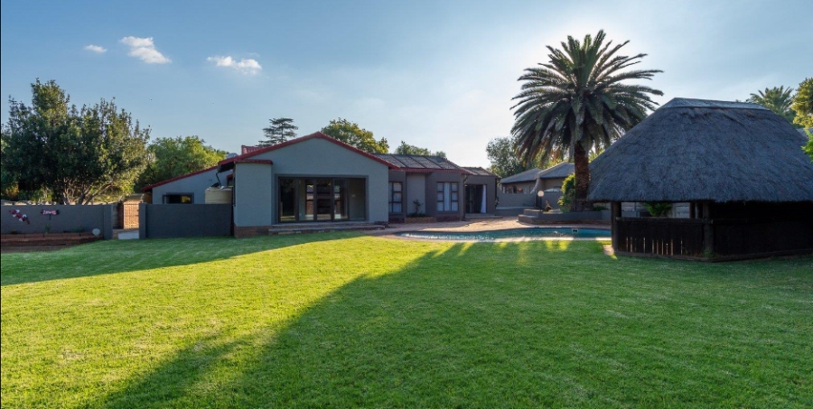 3 Bedroom Property for Sale in Brackenhurst Gauteng