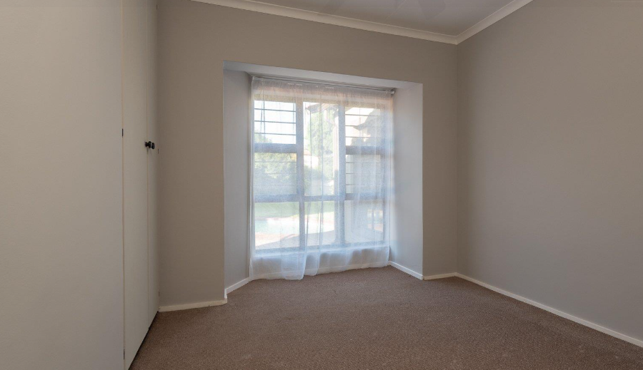 3 Bedroom Property for Sale in Brackenhurst Gauteng