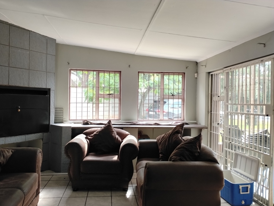 4 Bedroom Property for Sale in Selcourt Gauteng