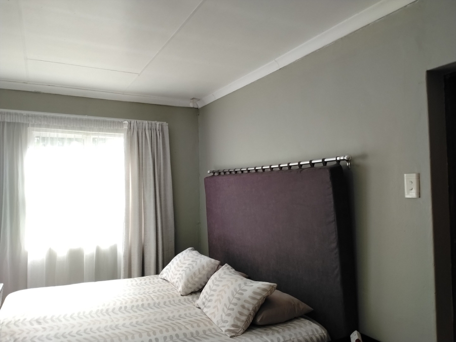 4 Bedroom Property for Sale in Selcourt Gauteng