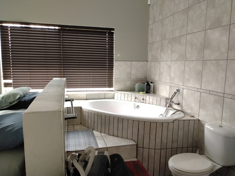 4 Bedroom Property for Sale in Selcourt Gauteng
