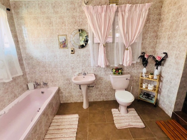 3 Bedroom Property for Sale in Lenasia South Gauteng