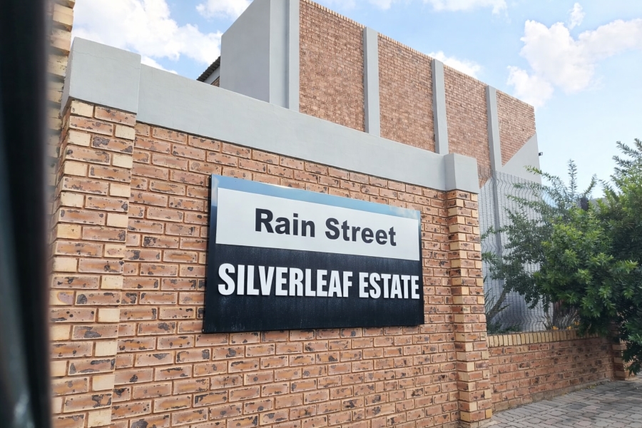 To Let commercial Property for Rent in Sunderland Ridge Gauteng