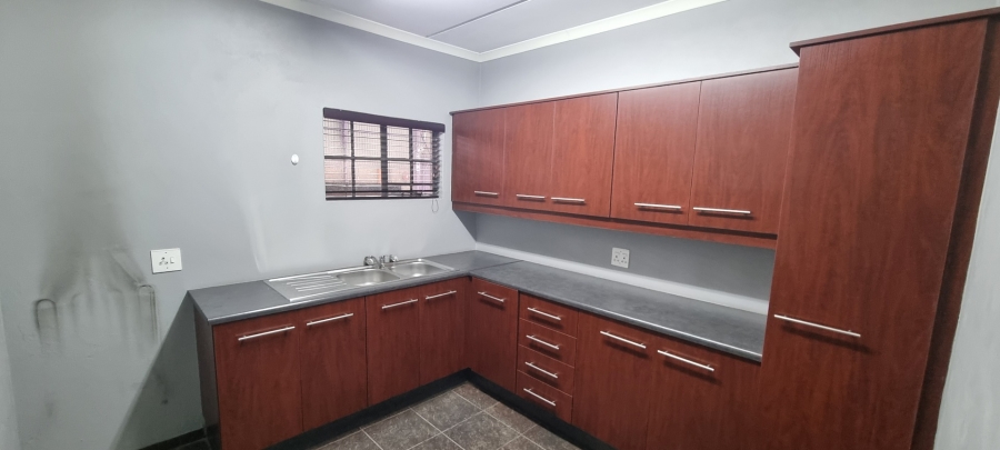 Commercial Property for Sale in Sybrand Van Niekerk Park Gauteng