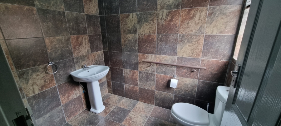 Commercial Property for Sale in Sybrand Van Niekerk Park Gauteng