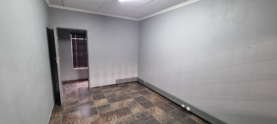 Commercial Property for Sale in Sybrand Van Niekerk Park Gauteng
