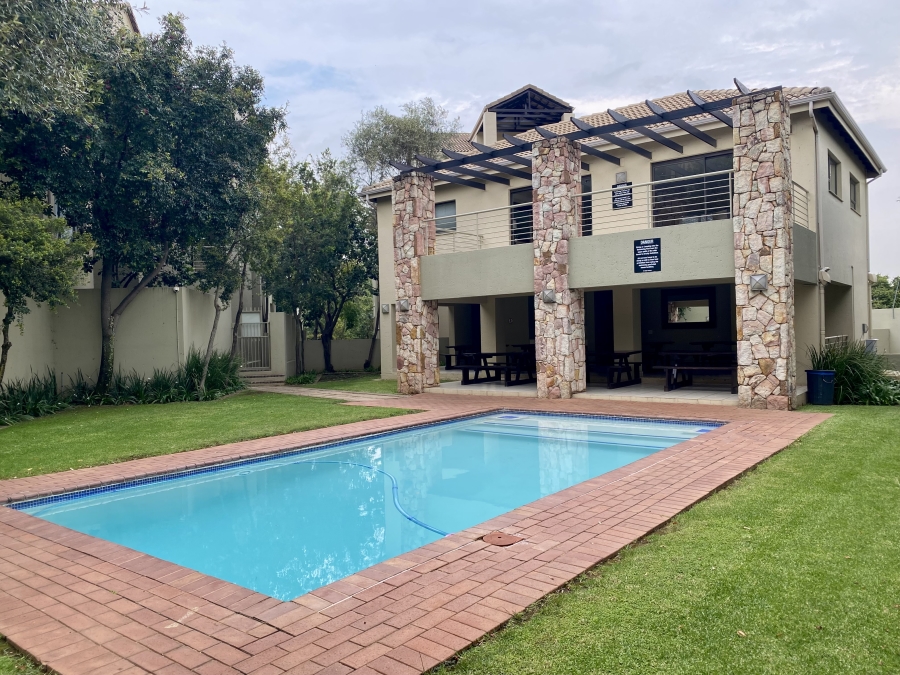 1 Bedroom Property for Sale in Bryanston Gauteng