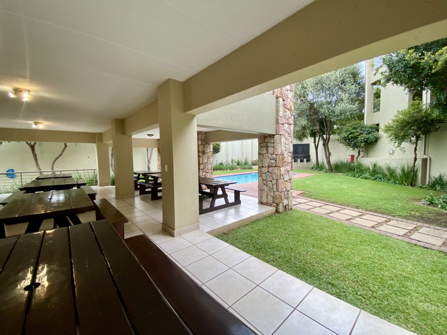 1 Bedroom Property for Sale in Bryanston Gauteng