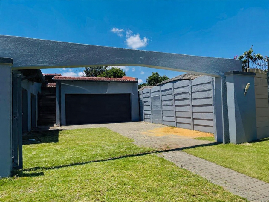 3 Bedroom Property for Sale in Birch Acres Gauteng