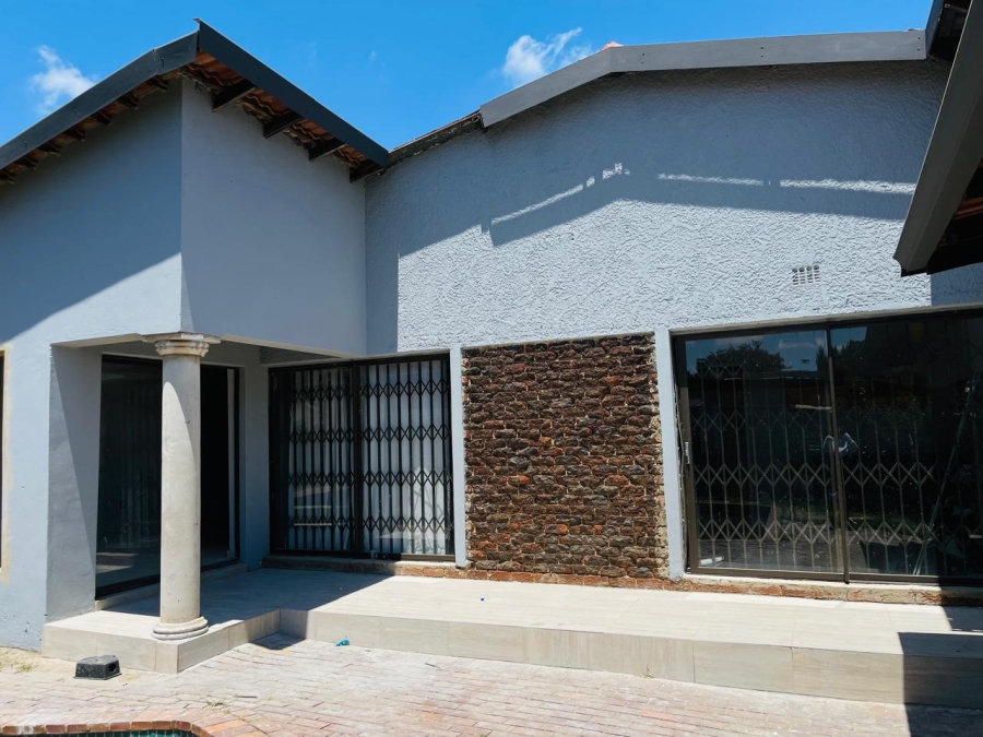 3 Bedroom Property for Sale in Birch Acres Gauteng