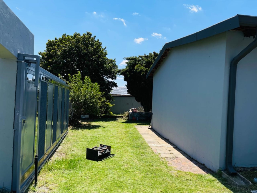 3 Bedroom Property for Sale in Birch Acres Gauteng