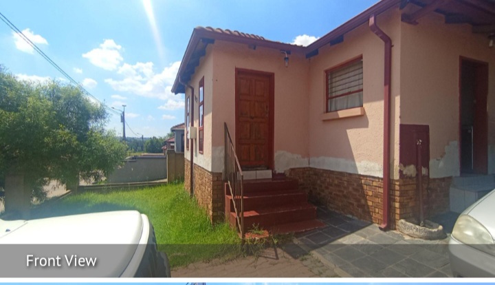 3 Bedroom Property for Sale in Clayville Industria Gauteng