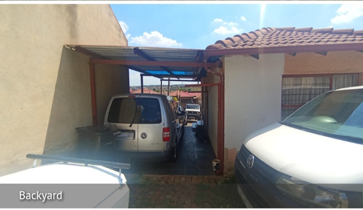 3 Bedroom Property for Sale in Clayville Industria Gauteng