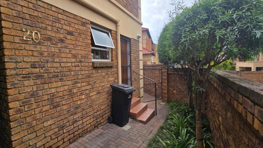 3 Bedroom Property for Sale in Glen Marais Gauteng
