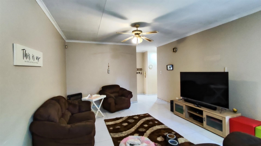 3 Bedroom Property for Sale in Edleen Gauteng