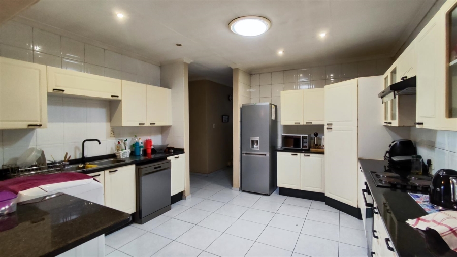 3 Bedroom Property for Sale in Edleen Gauteng