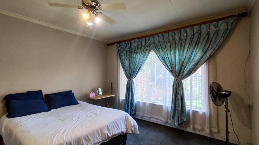 3 Bedroom Property for Sale in Edleen Gauteng