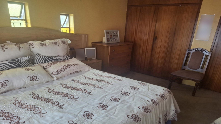 3 Bedroom Property for Sale in Mashimong Gauteng