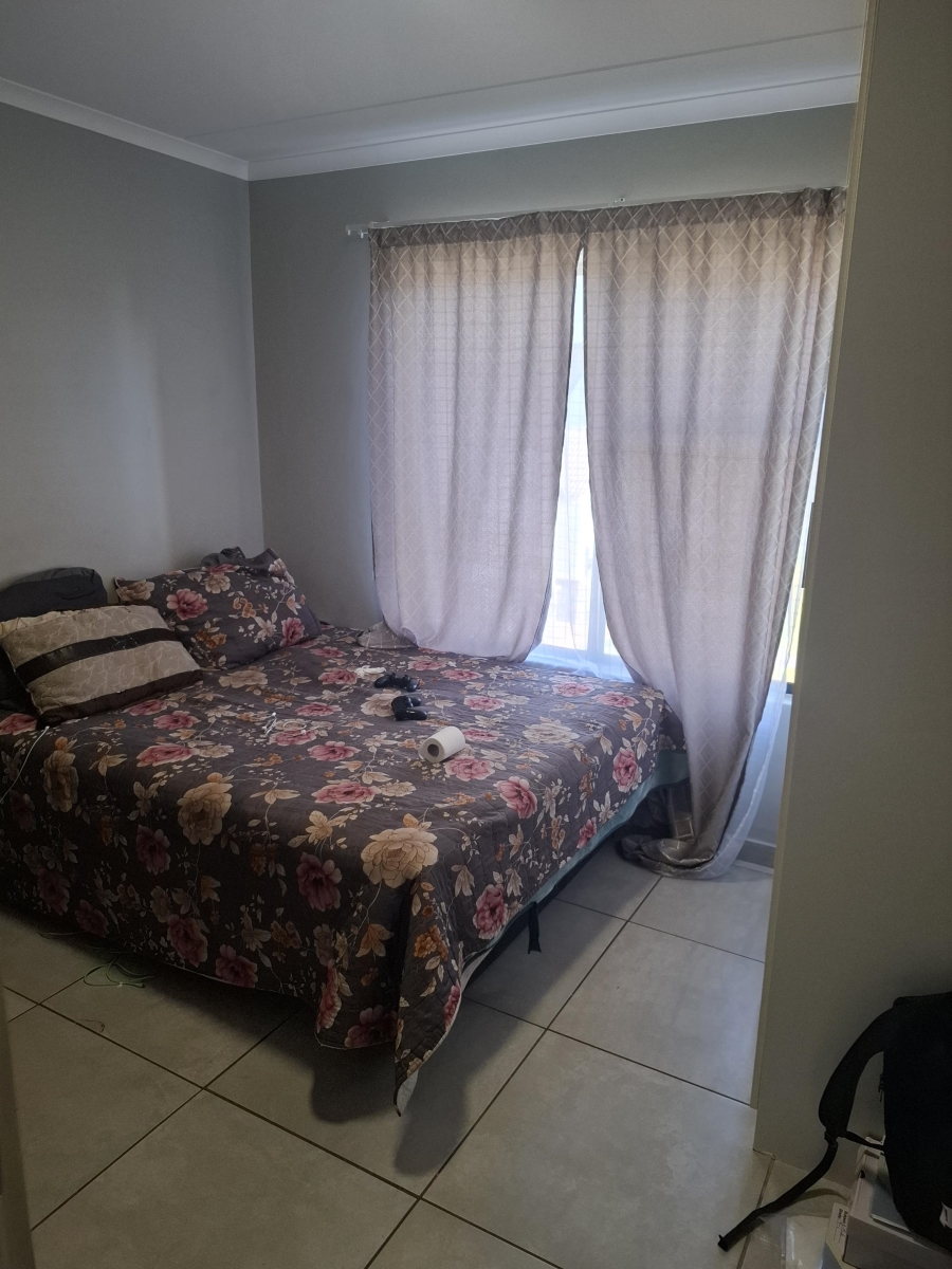 2 Bedroom Property for Sale in Glen Marais Gauteng