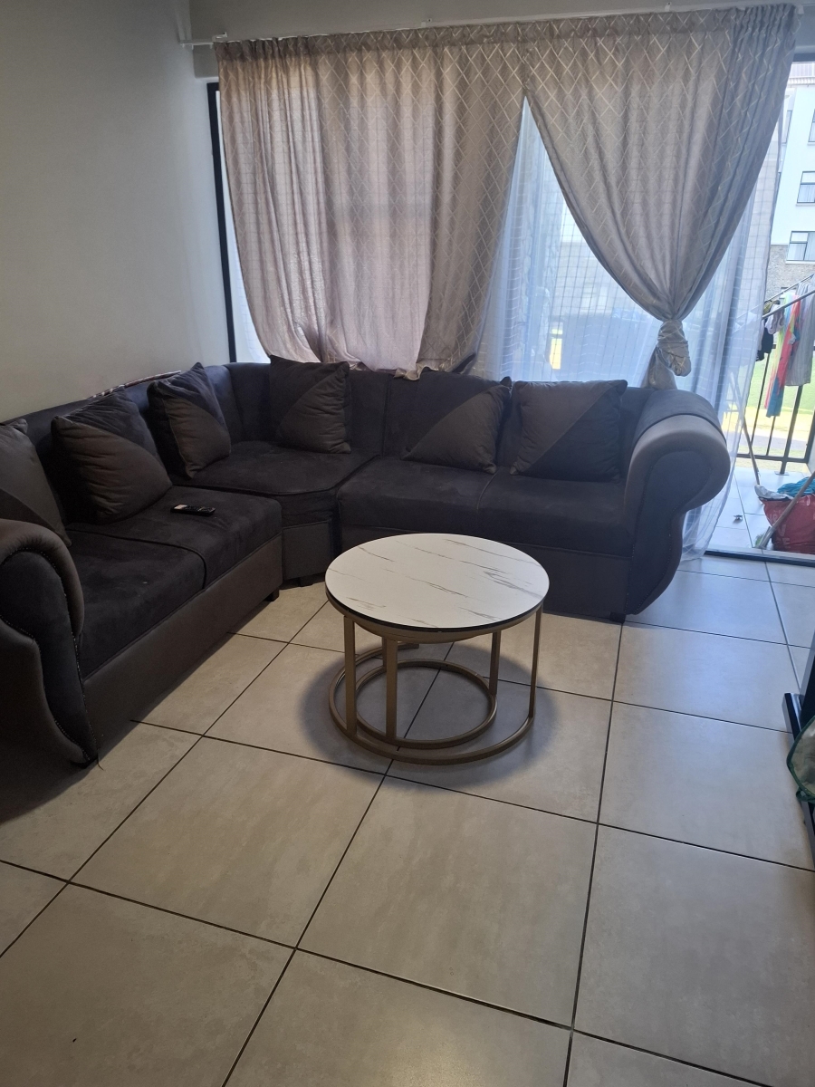 2 Bedroom Property for Sale in Glen Marais Gauteng