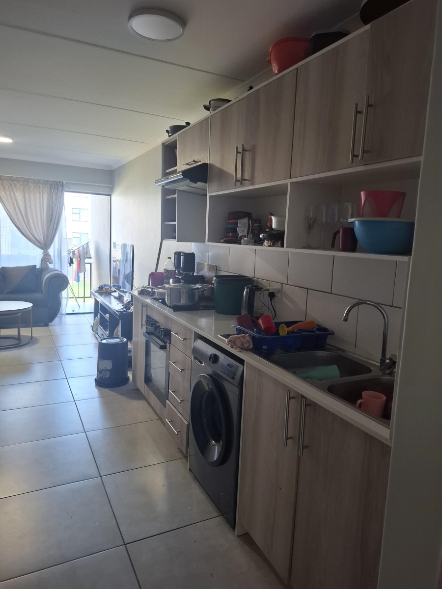 2 Bedroom Property for Sale in Glen Marais Gauteng